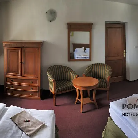 Szálloda Pomezi Cínovec