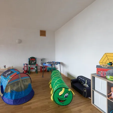 Pomezi Hotel 3*