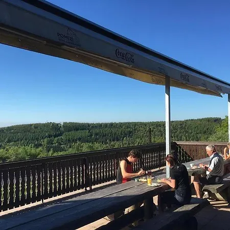 Pomezi Hotel