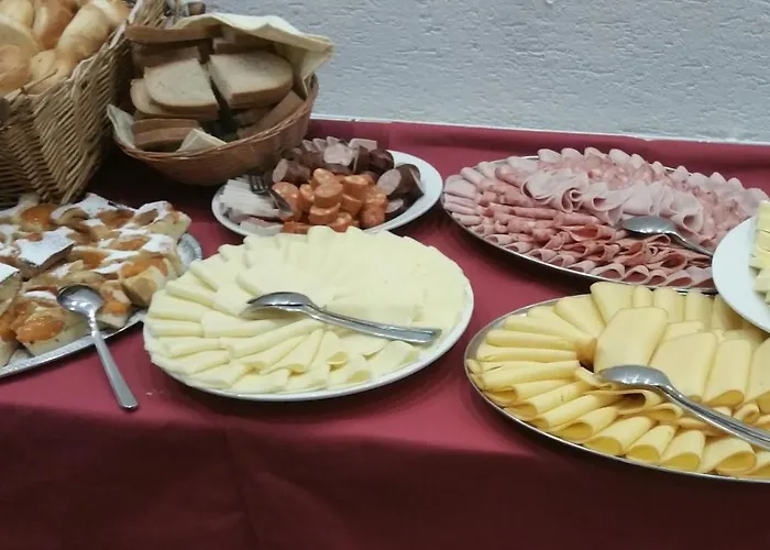 Pomezi 3*