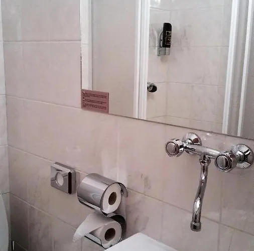 Hotel Pomezi